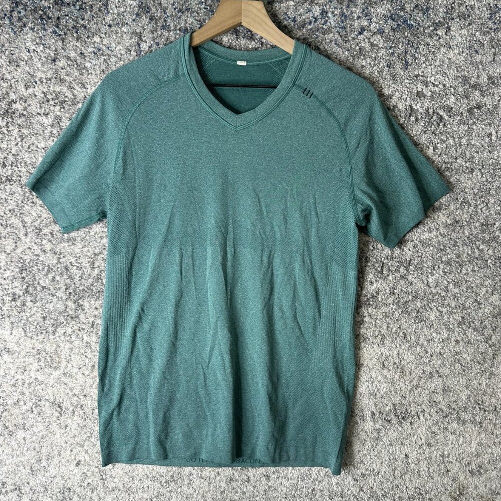 Lululemon Shirt Mens Small Green Swiftly Tech V-Neck Seamless Running‎ Athletic
